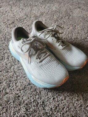 Brooks Glycerin 21 Womens Size 9.5 Used